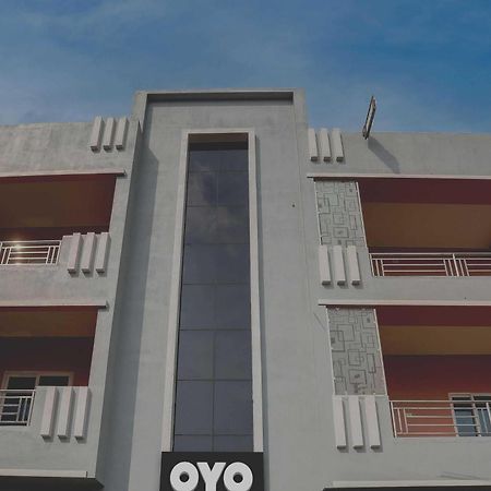 Hotel O Casa Midland Bhubaneswar Exterior foto
