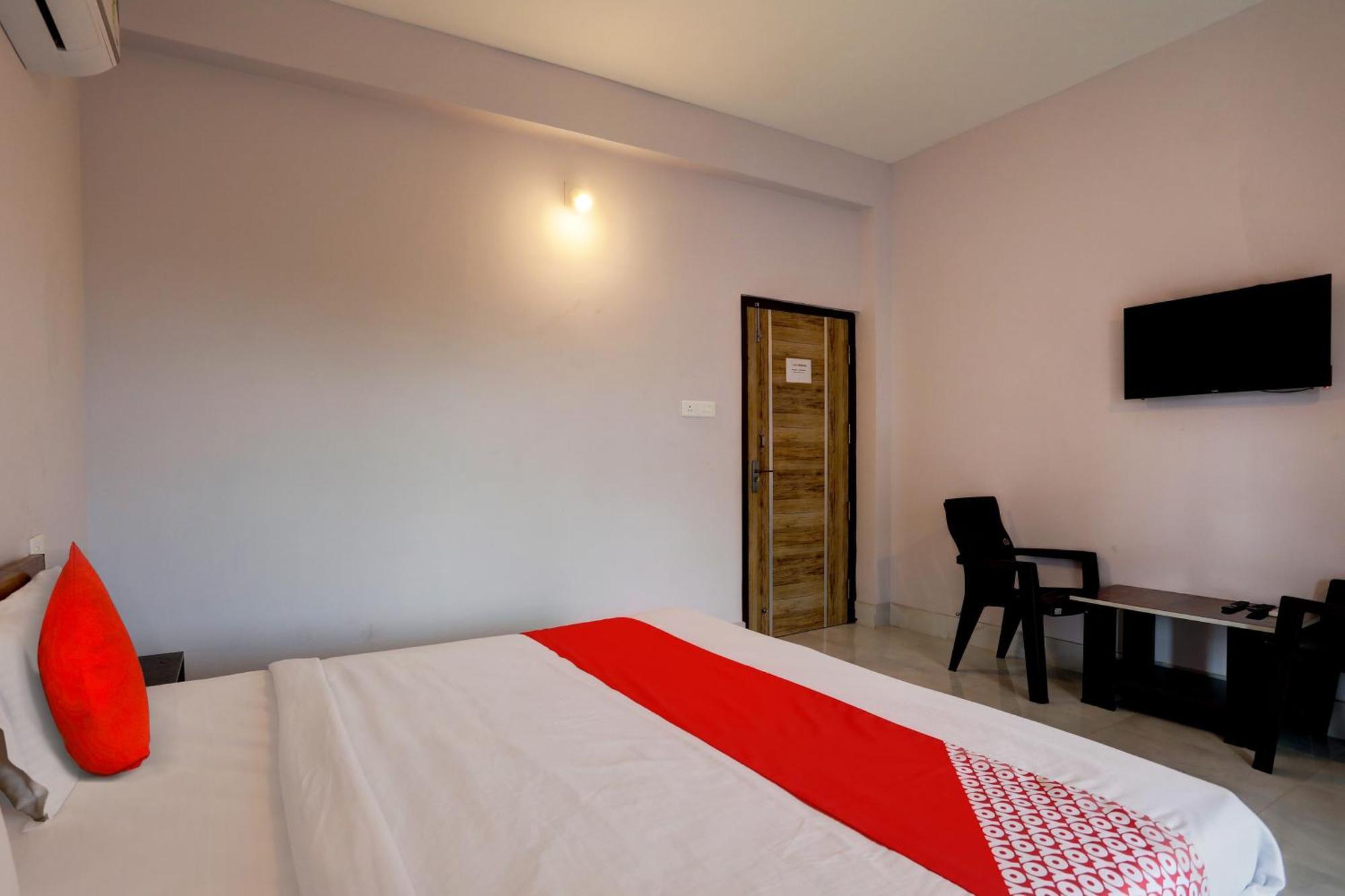 Hotel O Casa Midland Bhubaneswar Exterior foto