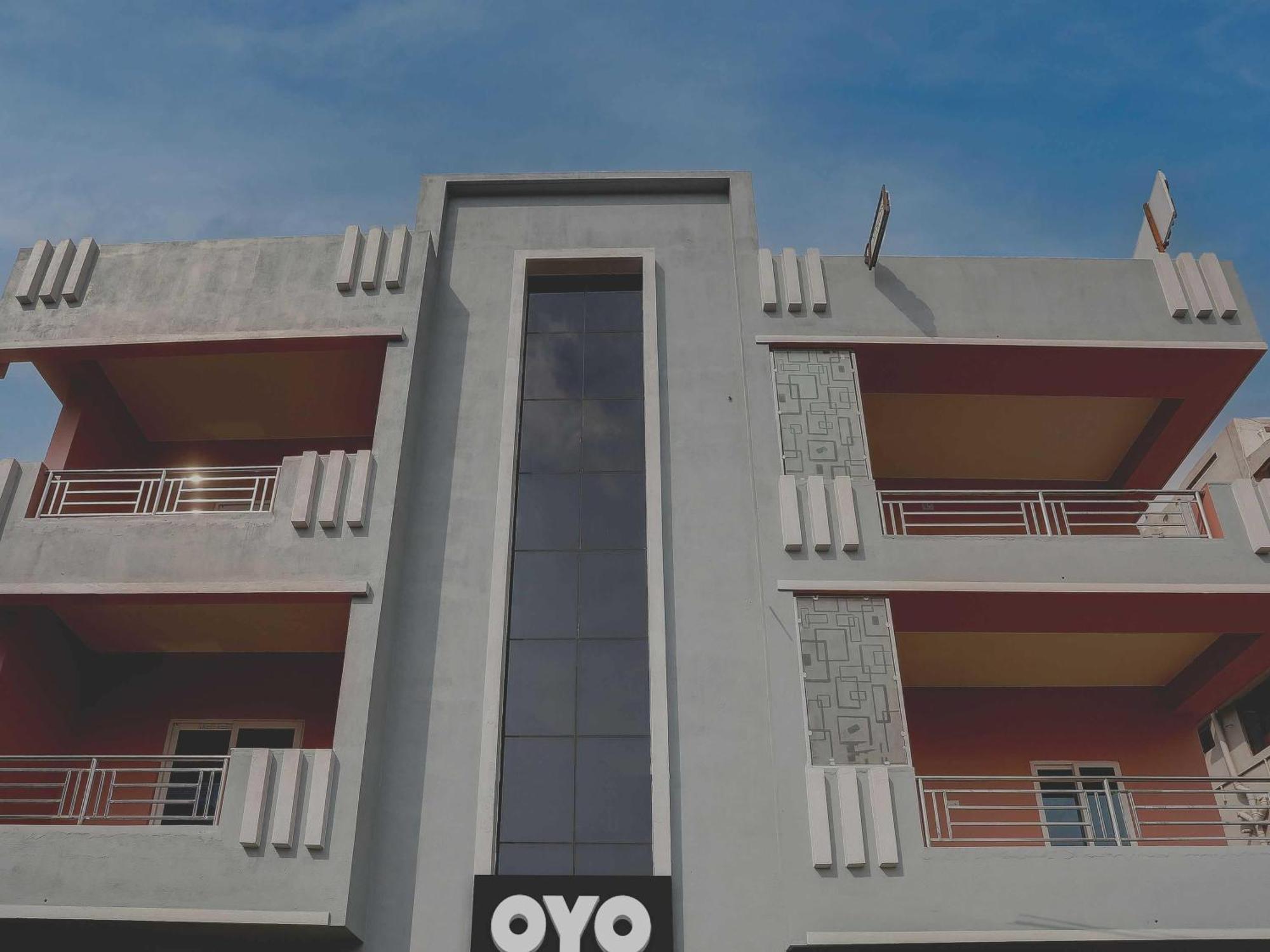 Hotel O Casa Midland Bhubaneswar Exterior foto