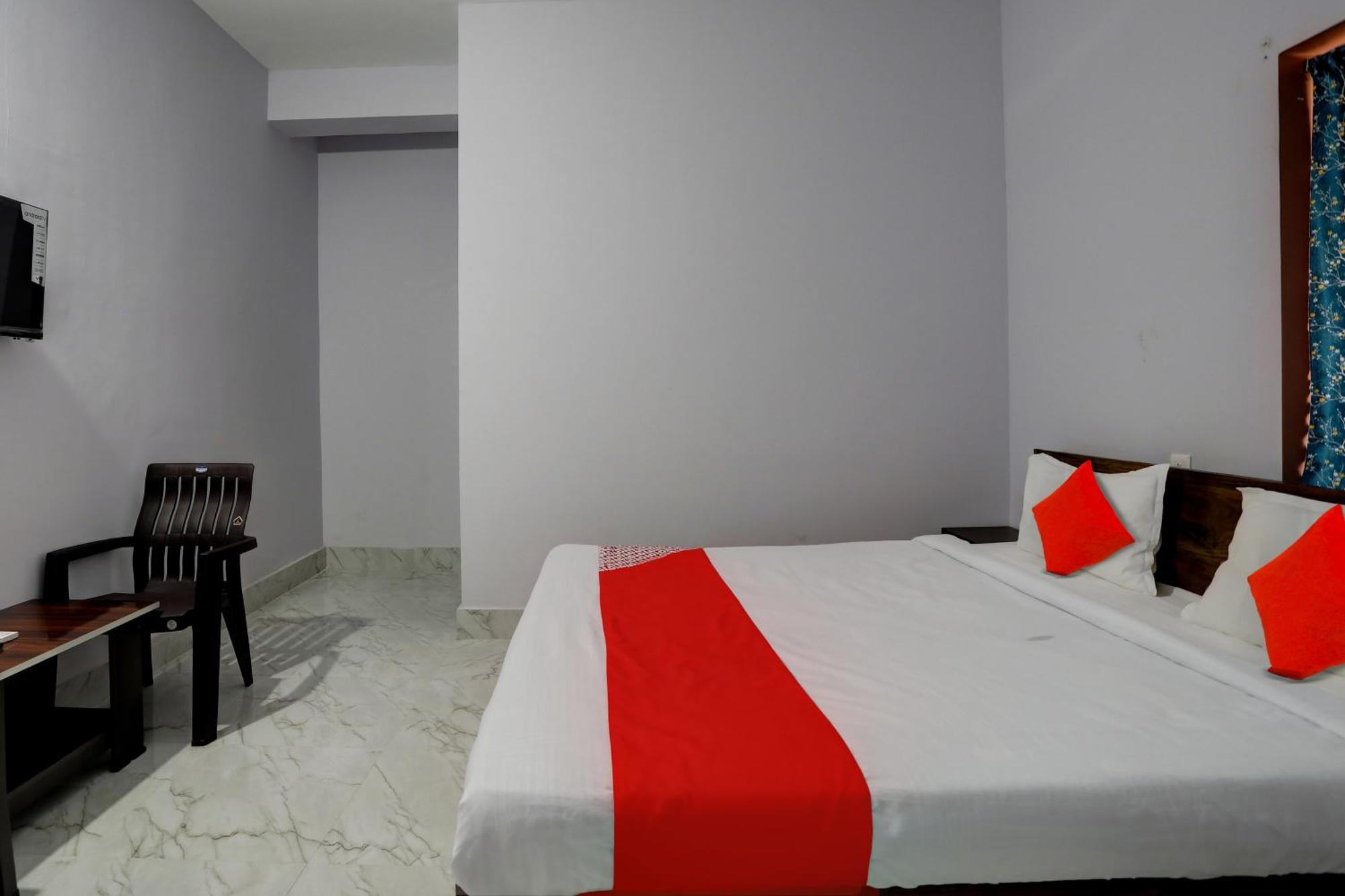 Hotel O Casa Midland Bhubaneswar Exterior foto
